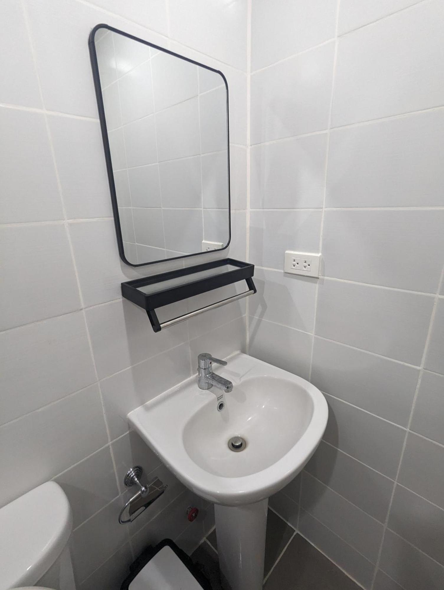 2Br Cozy Condo At Midpoint Residence With Pool Mandaue Exterior foto